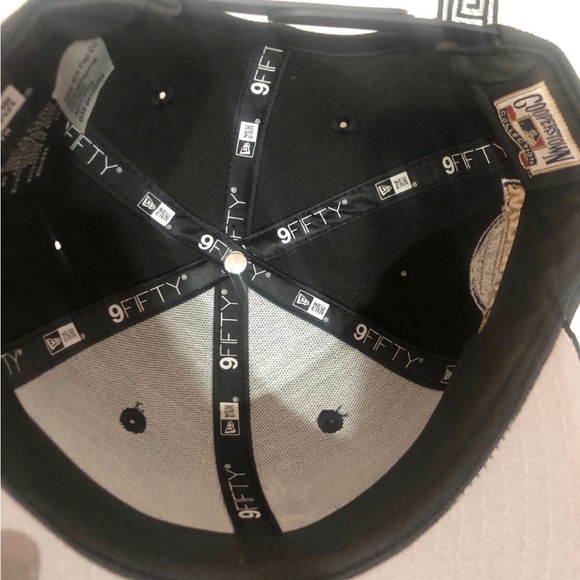 New Era White Socks 9FIFTY Cap - Picture 4 of 5